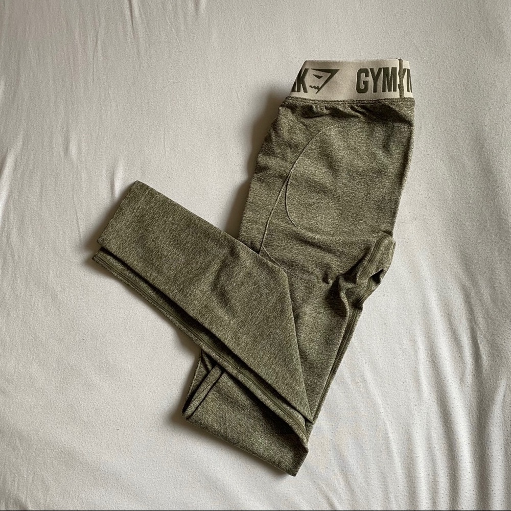 NWOT - Gymshark legacy seamless leggings